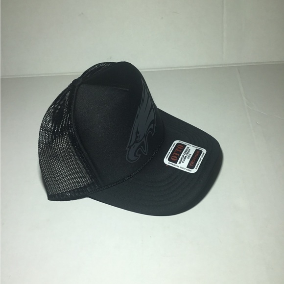 NEW Philadelphia Eagles Tonal Logo Foam Trucker Mesh Snapback Hat BLACKOUT - Picture 2 of 3